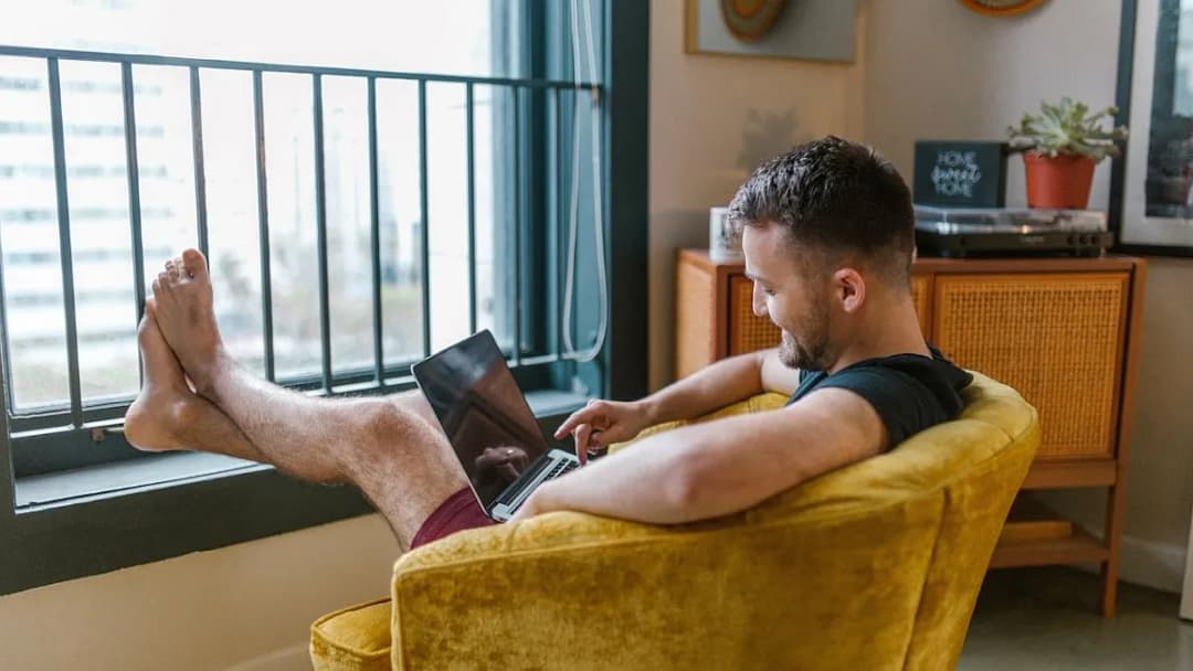 Jakie biznesy założyć, aby uniknąć dużych wydatków i zyskać?